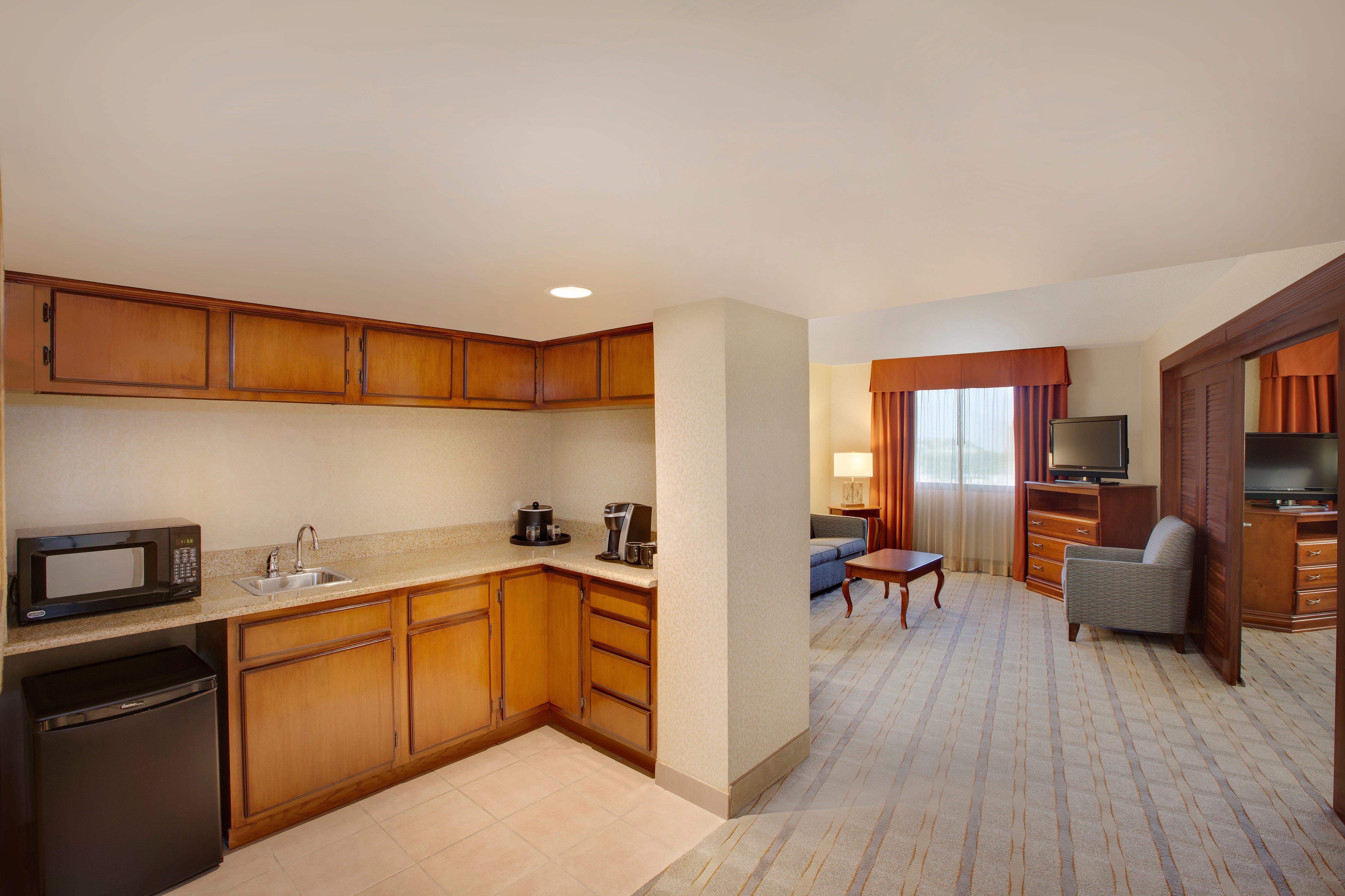 Holiday Inn Express Dallas Market Center By Ihg Ngoại thất bức ảnh