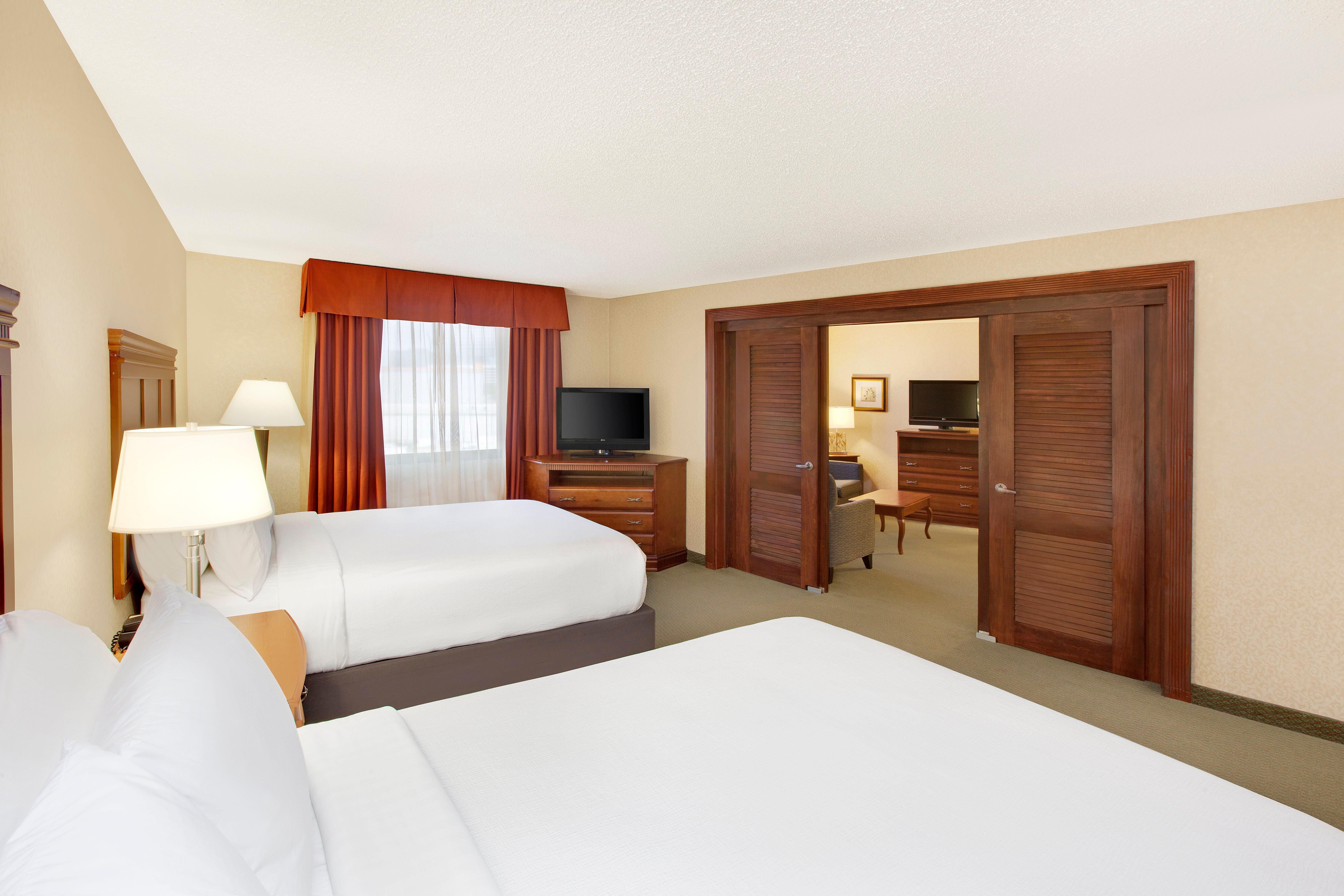 Holiday Inn Express Dallas Market Center By Ihg Ngoại thất bức ảnh