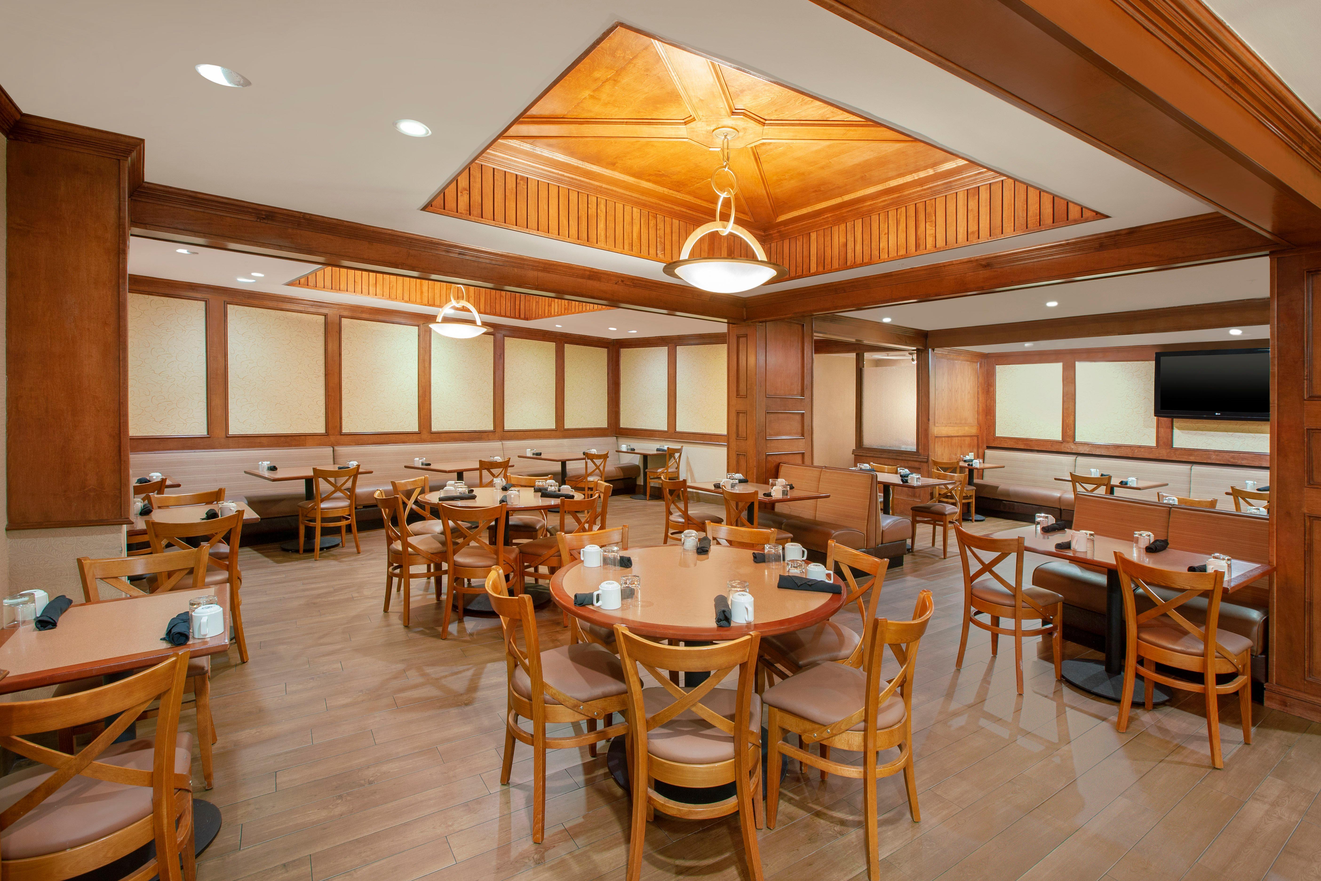 Holiday Inn Express Dallas Market Center By Ihg Ngoại thất bức ảnh