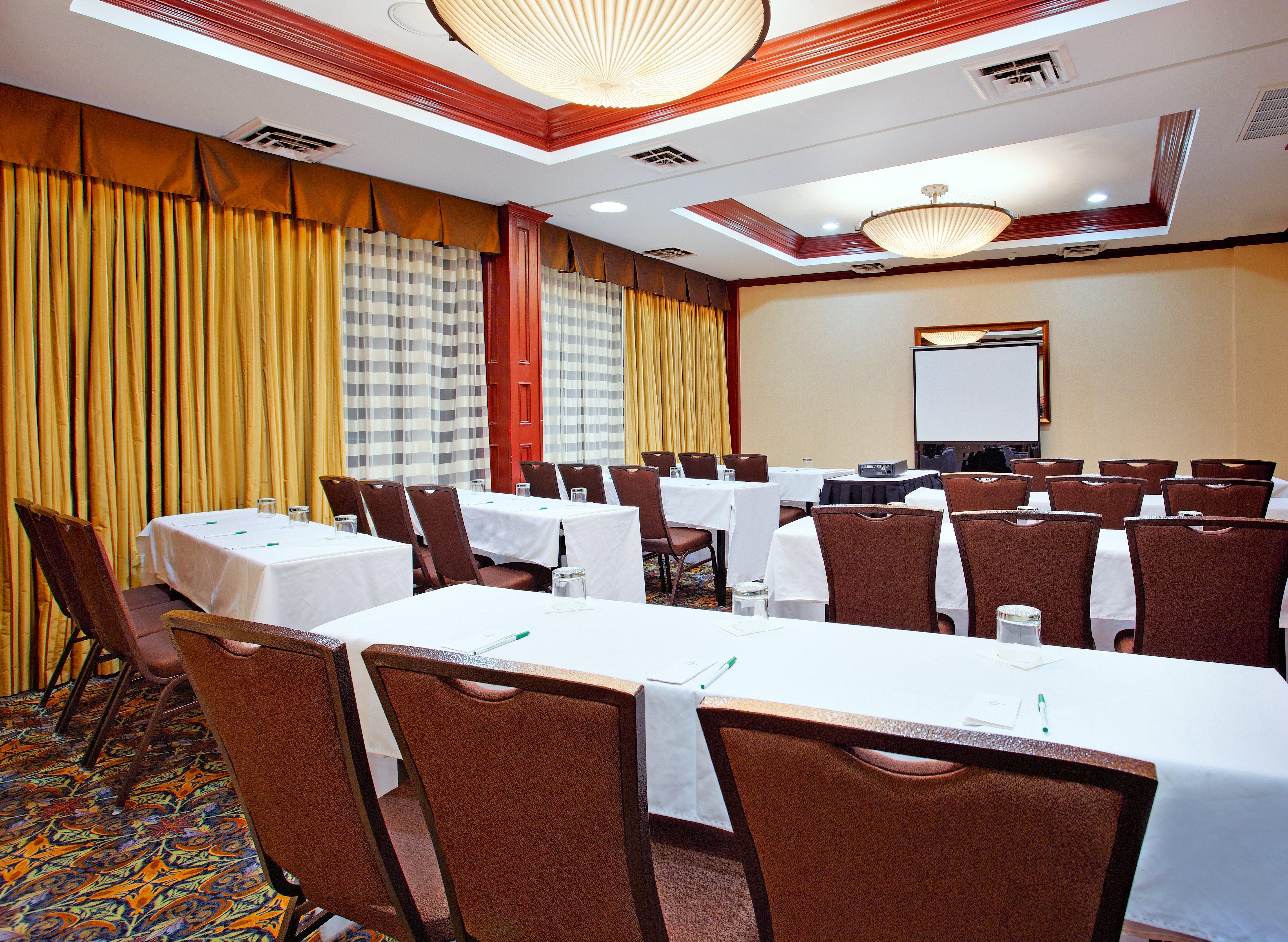 Holiday Inn Express Dallas Market Center By Ihg Ngoại thất bức ảnh