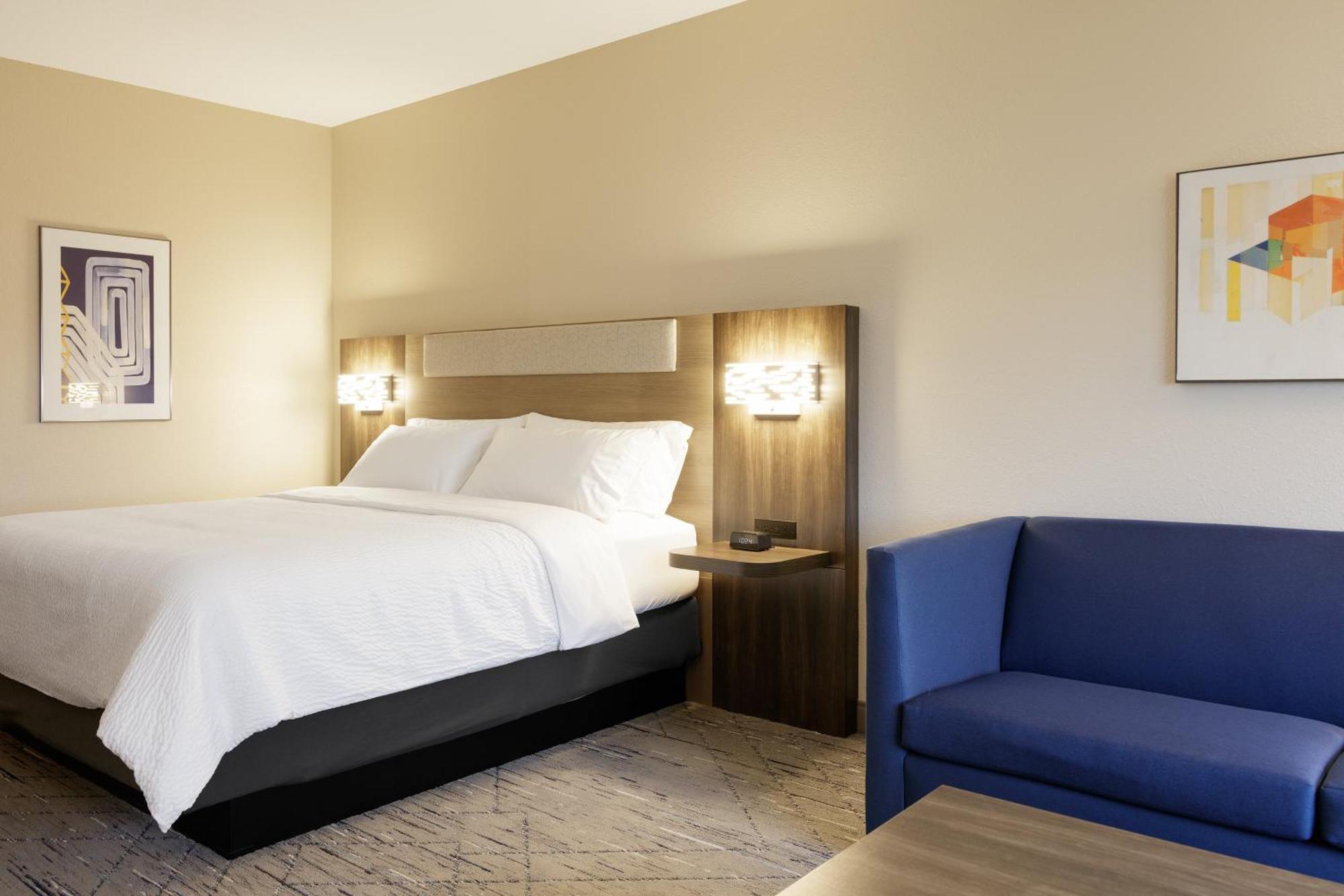 Holiday Inn Express Dallas Market Center By Ihg Ngoại thất bức ảnh